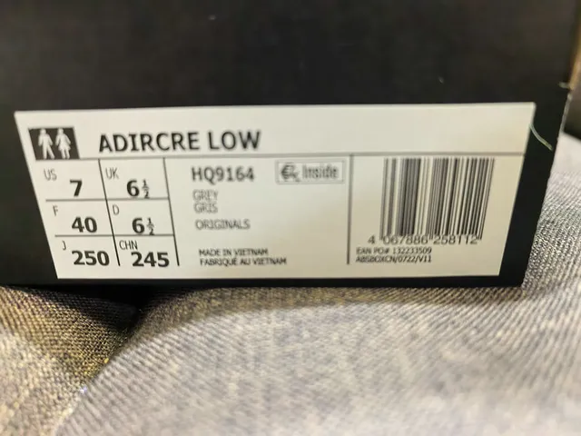 Adidas Spezial 白黑低帮皮革拼接生活方式运动鞋 2