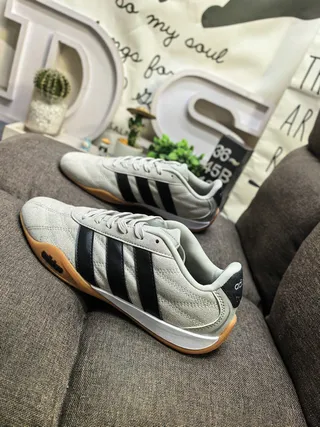 Adidas Spezial 白黑低帮皮革拼接生活方式运动鞋 7