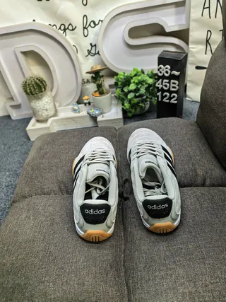 Adidas Spezial 白黑低帮皮革拼接生活方式运动鞋 8