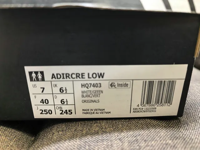 Adidas Spezial 白黑低帮皮革拼接生活方式运动鞋 12