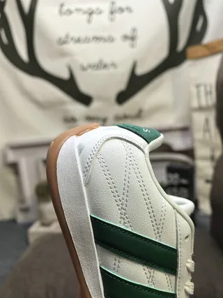 Adidas Spezial 白黑低帮皮革拼接生活方式运动鞋 13