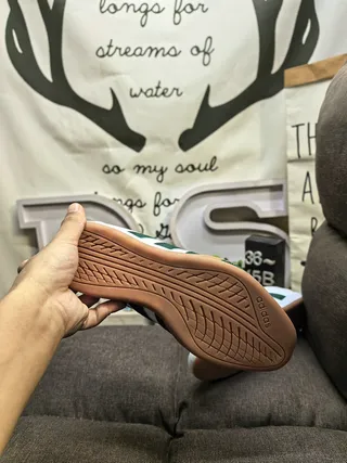 Adidas Spezial 白黑低帮皮革拼接生活方式运动鞋 14
