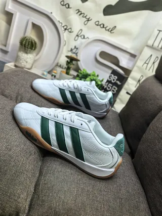 Adidas Spezial 白黑低帮皮革拼接生活方式运动鞋 17