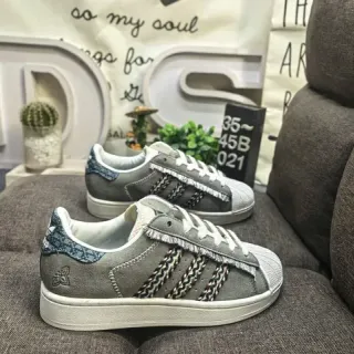 Adidas Superstar ग्रे बुना स्ट्राइप डेनिम टैब लाइफस्टाइल स्नीकर