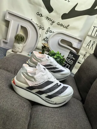 Adidas White Black Engineered Mesh Upper Perforated Three Stripes Running Shoes 9