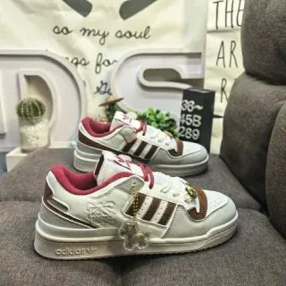 Adidas White Brown Low-Top Perforated Toe Lifestyle Sneakers