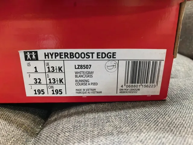 Adidas White Gray Sculpted Midsole Mesh-Synthetic Hybrid Upper Lifestyle Sneakers 12