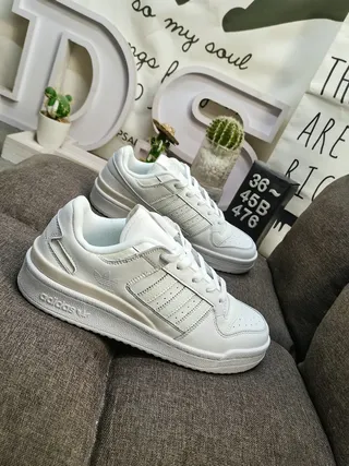 Adidas White Low-Top Lifestyle Sneakers 9