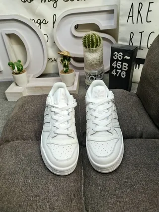 Adidas White Low-Top Lifestyle Sneakers 10
