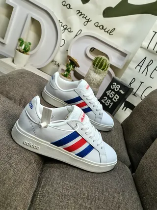 Adidas White Red Blue Three-Stripe Lifestyle Sneakers 9