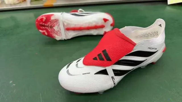 Adidas White Red Low-Cut Bootie Silhouette Transparent Heel Cage Firm-Ground Soccer Shoes 8