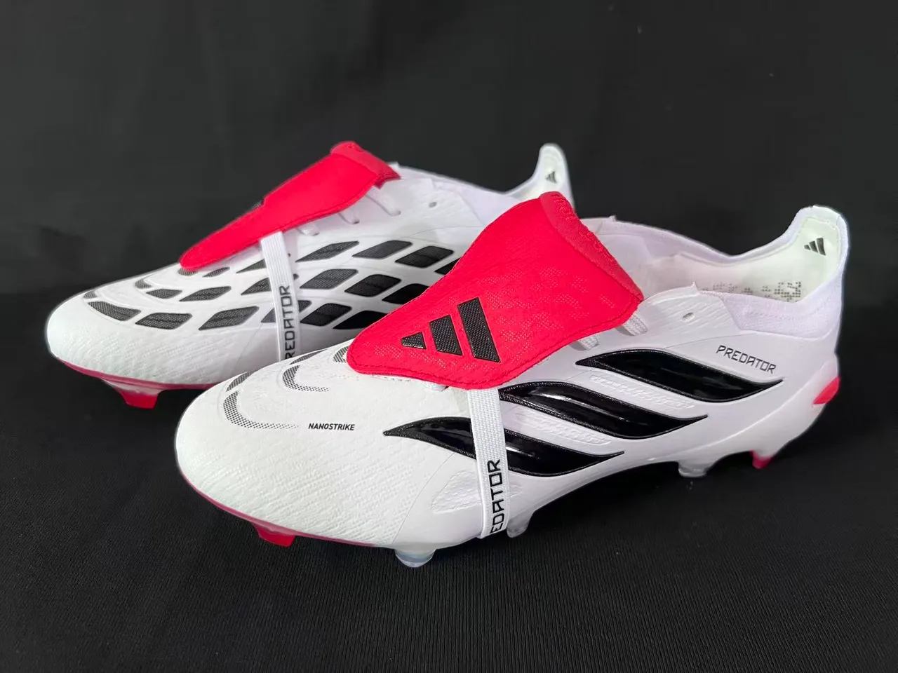 Adidas White Red Low-Cut Bootie Silhouette Transparent Heel Cage Firm-Ground Soccer Shoes 20