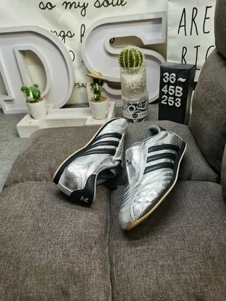 Adidas White Silver Low-Top Leather Upper Lifestyle Sneakers 6