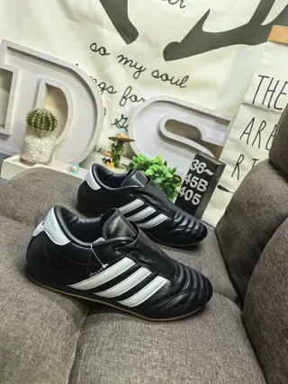 Adidas White Silver Low-Top Quilted Toe Cap Lifestyle Sneakers 19