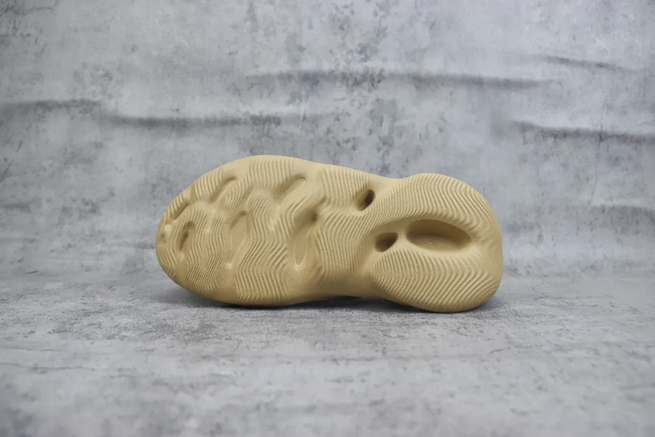 Adidas Yeezy Foam Runner Beige sneakers lifestyle 8