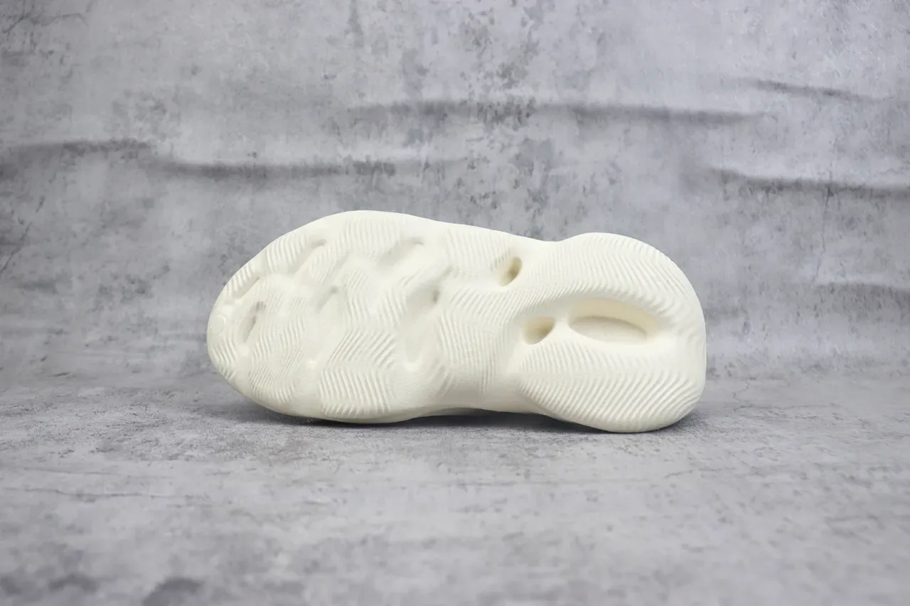 Adidas Yeezy Foam Runner Off-White Lifestyle Sneakers 8