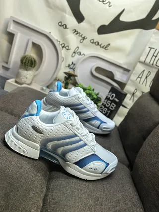 Adidas Jaune Bleu Mesh Perforé Supérieur Trois Rayures Recouvrements Synthétiques Chaussures de Course 9