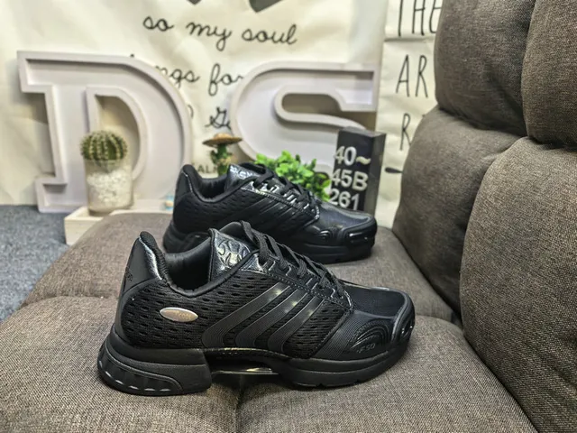 Adidas Jaune Bleu Mesh Perforé Supérieur Trois Rayures Recouvrements Synthétiques Chaussures de Course 21