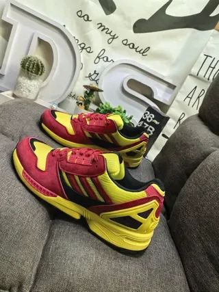 Adidas पीला लाल तीन पट्टी साइड पैनल टॉर्शन बार मिडसोल लाइफस्टाइल स्नीकर 7