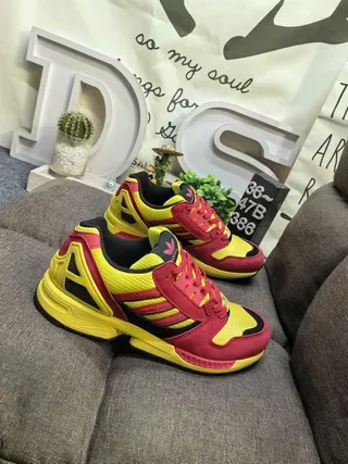 Adidas पीला लाल तीन पट्टी साइड पैनल टॉर्शन बार मिडसोल लाइफस्टाइल स्नीकर 9