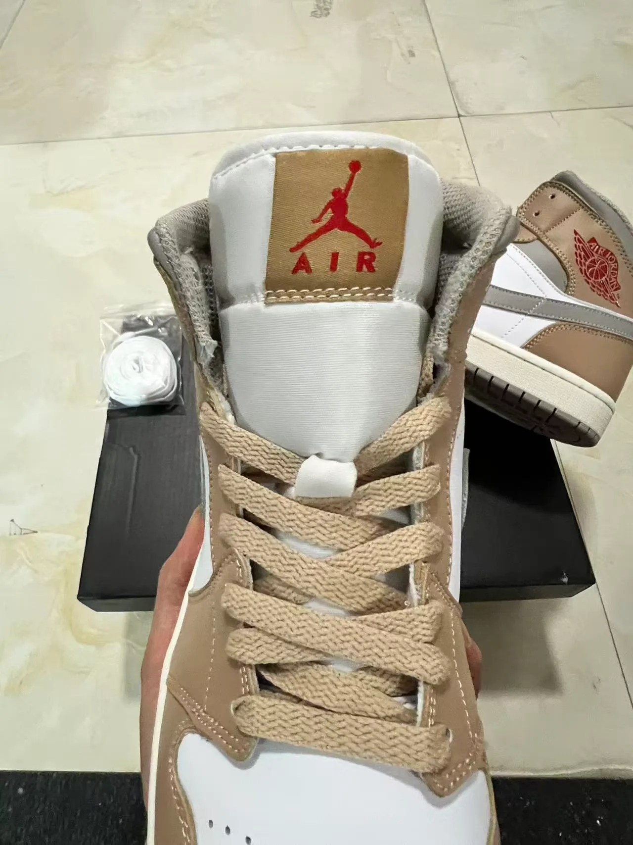 Air Jordan 1 High Beige Gray White Basketball Shoes 4