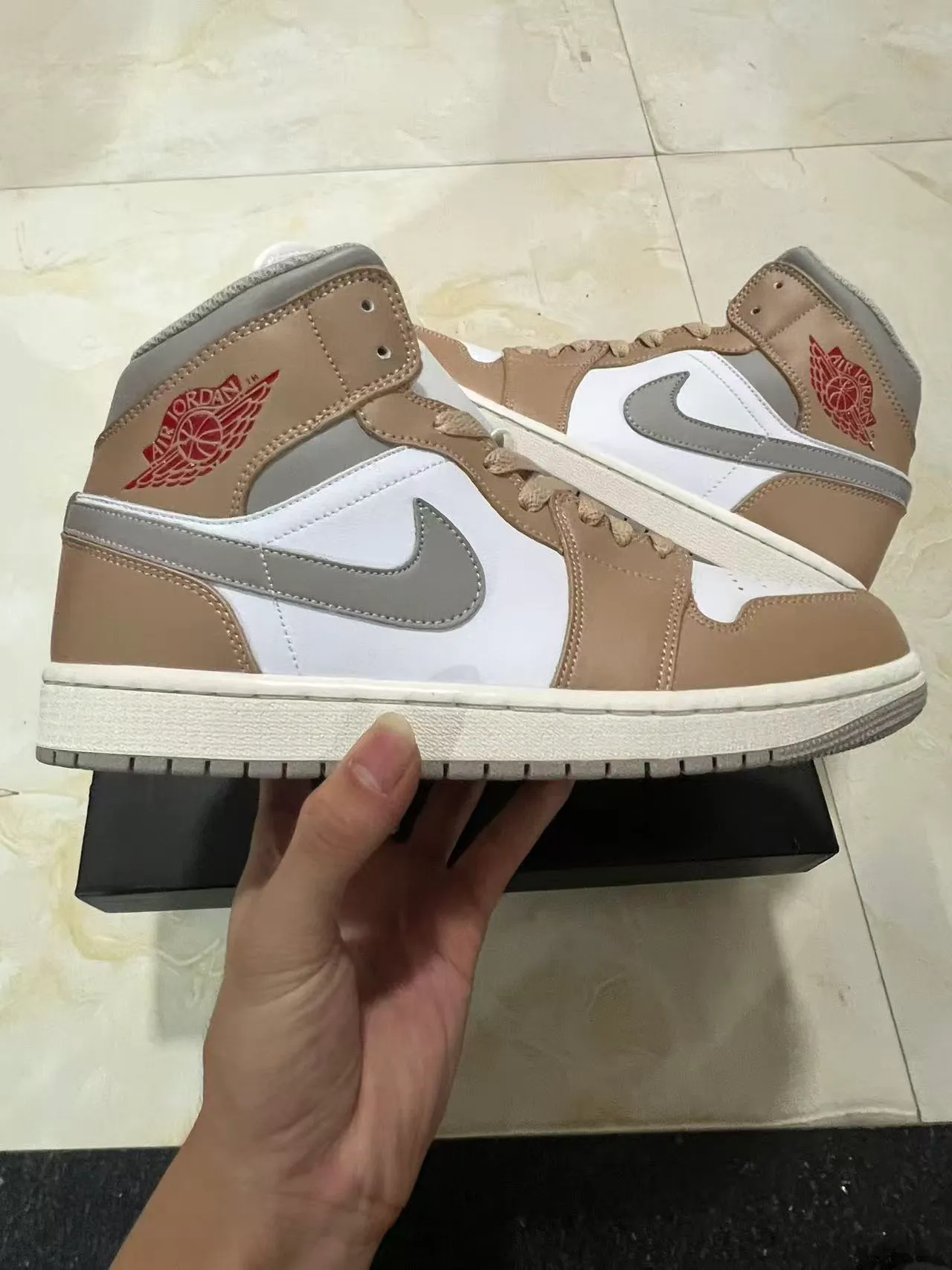 Air Jordan 1 High Beige Gray White Basketball Shoes 7