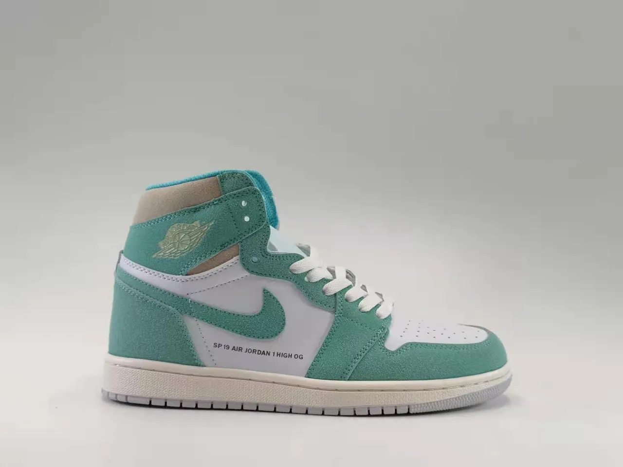 Air Jordan 1 High OG Mint Green Suede Basketball Shoes 2