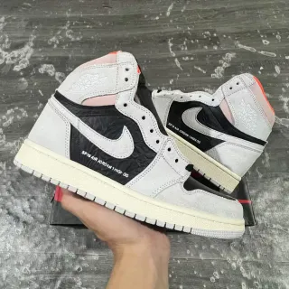 Air Jordan 1 High OG SP19 浅灰黑奶油篮球鞋