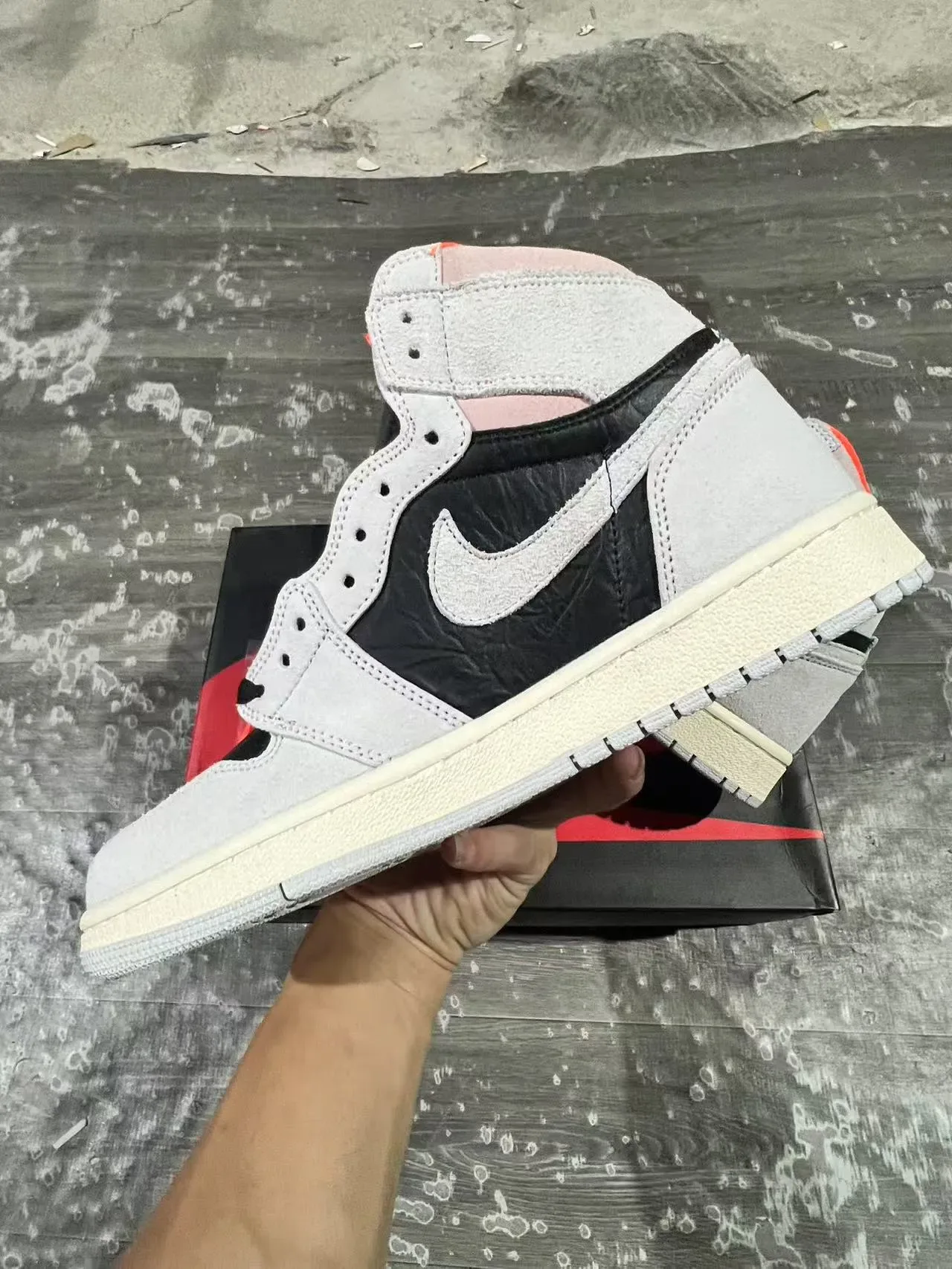 Air Jordan 1 High OG SP19 Tênis de Basquete Cinza Claro Preto Creme 5