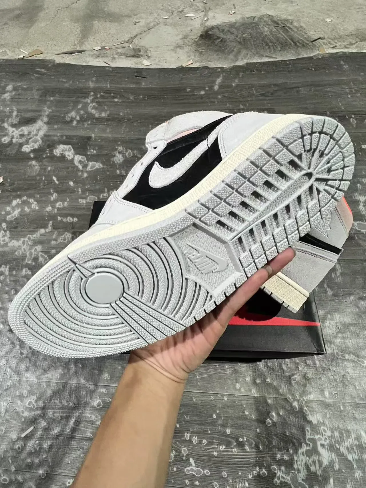Air Jordan 1 High OG SP19 Tênis de Basquete Cinza Claro Preto Creme 6