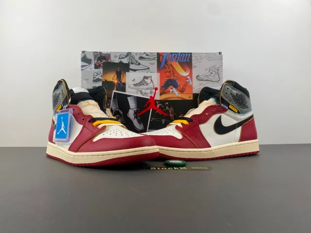 Chaussures de basketball Air Jordan 1 High rouge blanc noir crème 13