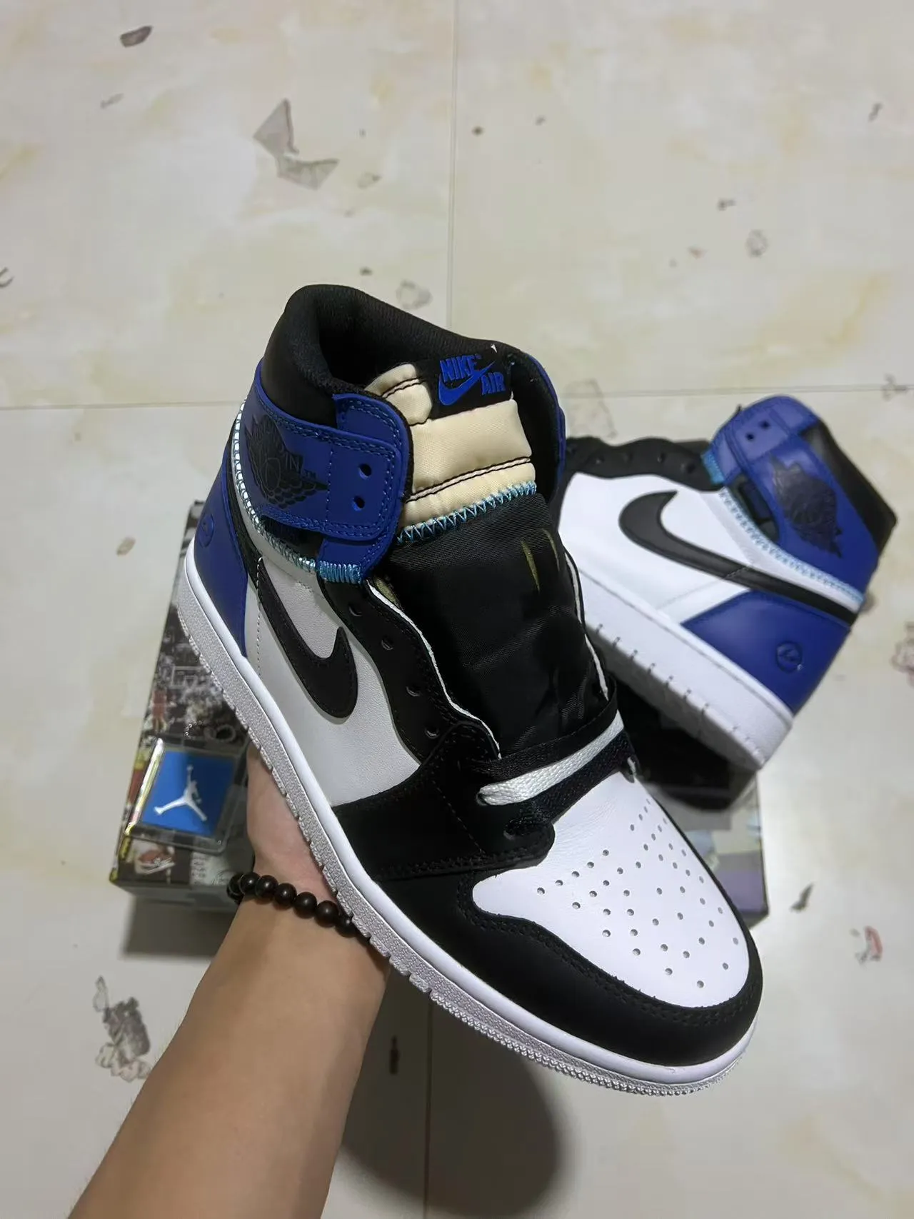Air Jordan 1 High Royal Blue White Black Basketball Shoes 2