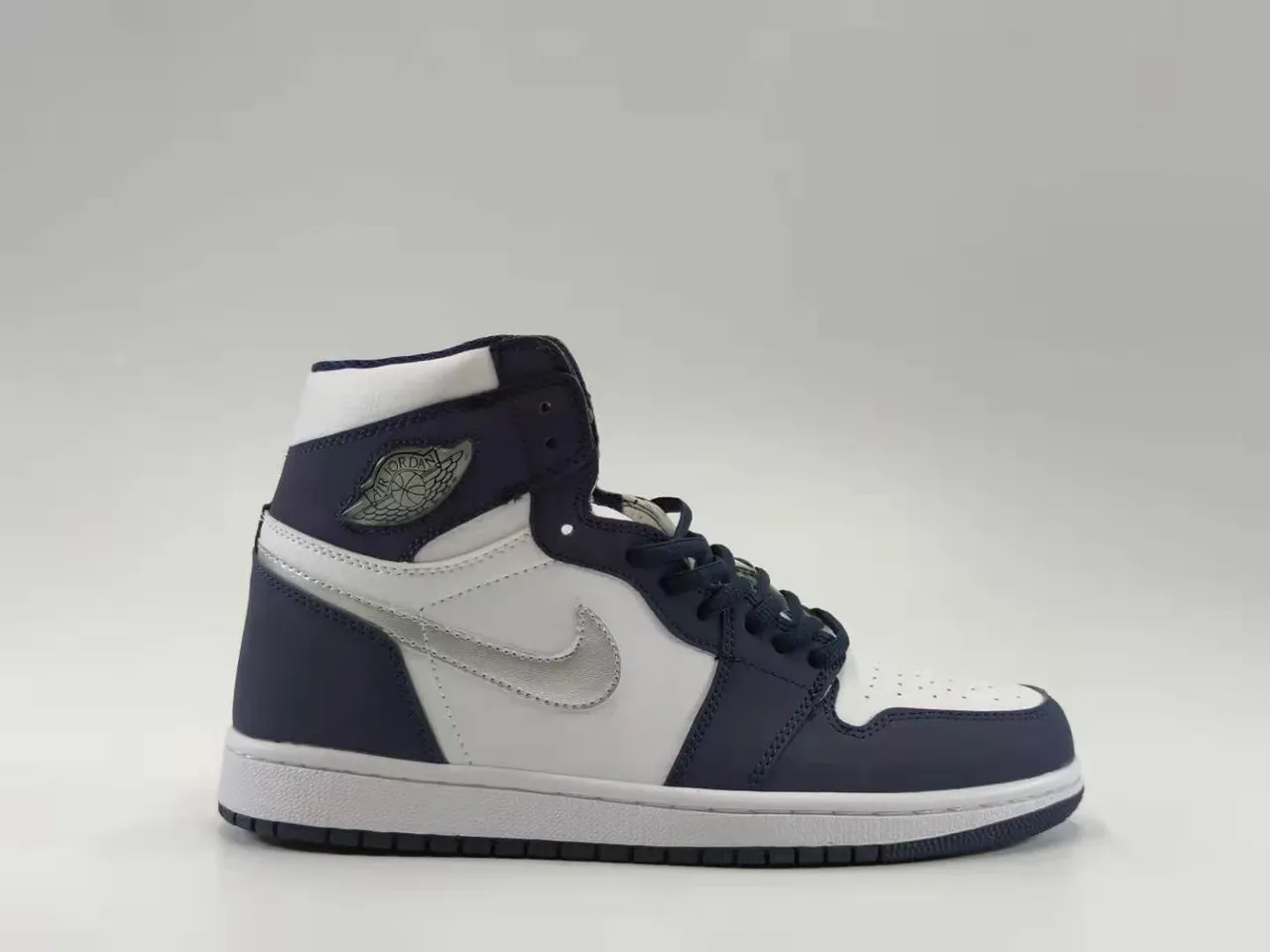 Air Jordan 1 High Tênis de Basquete Branco Navy 2