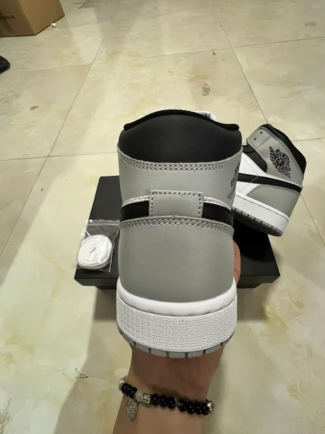 Air Jordan 1 High Wolf Gray Black White Basketball Shoes 8