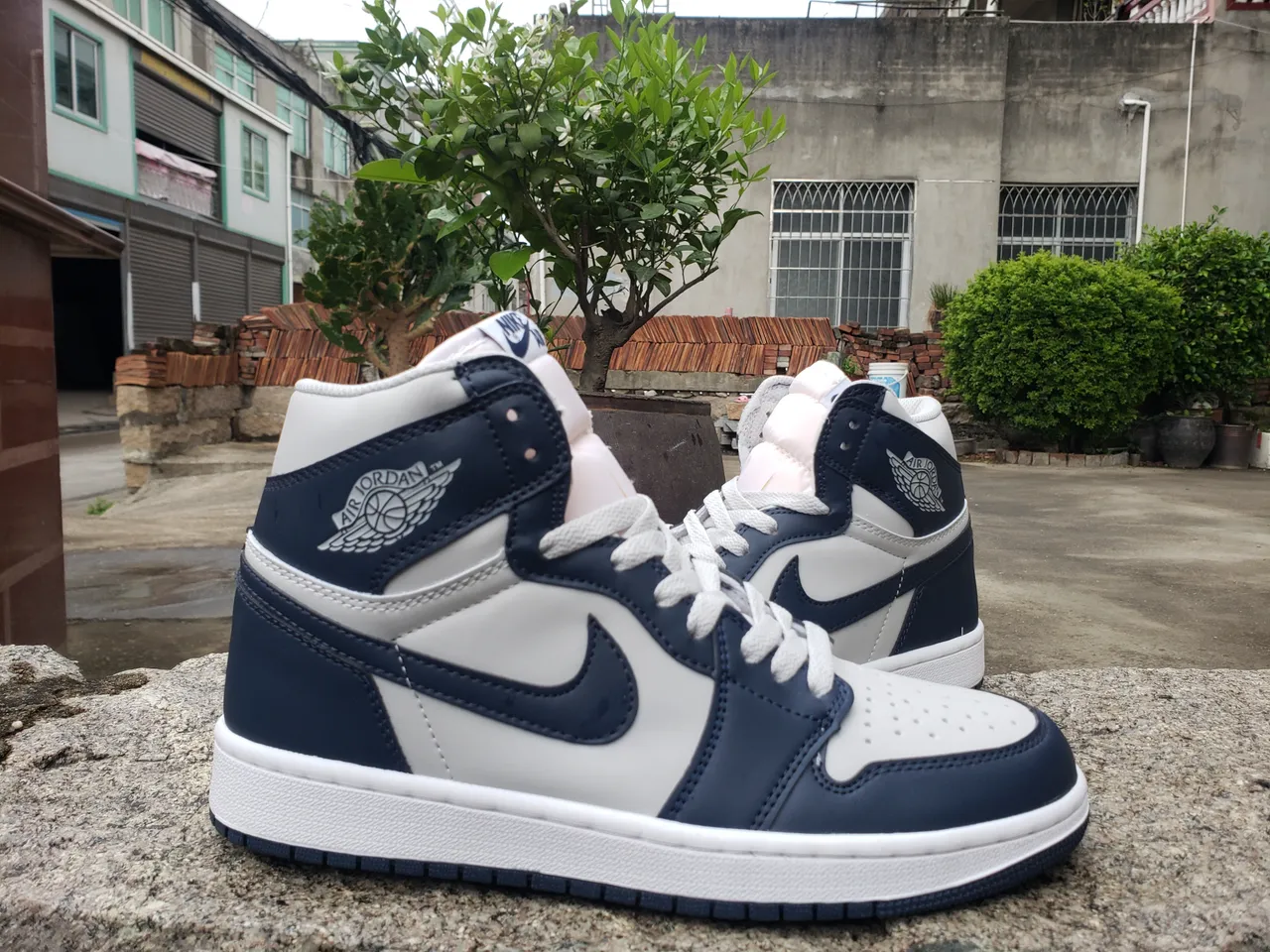 Air Jordan 1 Navy and Gray High-Top Basketball Shoes 4