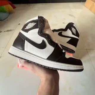 Air Jordan 1 White Black High-Top Leather Upper Basketball Shoes