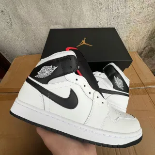 Air Jordan 1 White Black Red Basketball Shoes