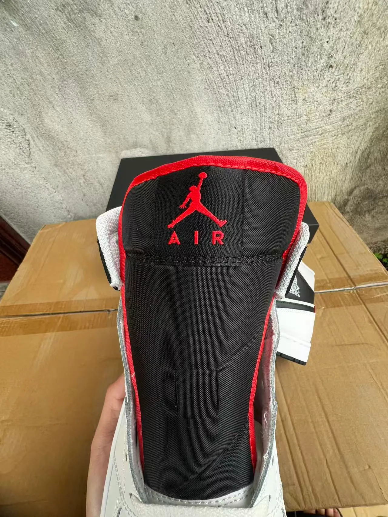Air Jordan 1 White Black Red Basketball Shoes 4