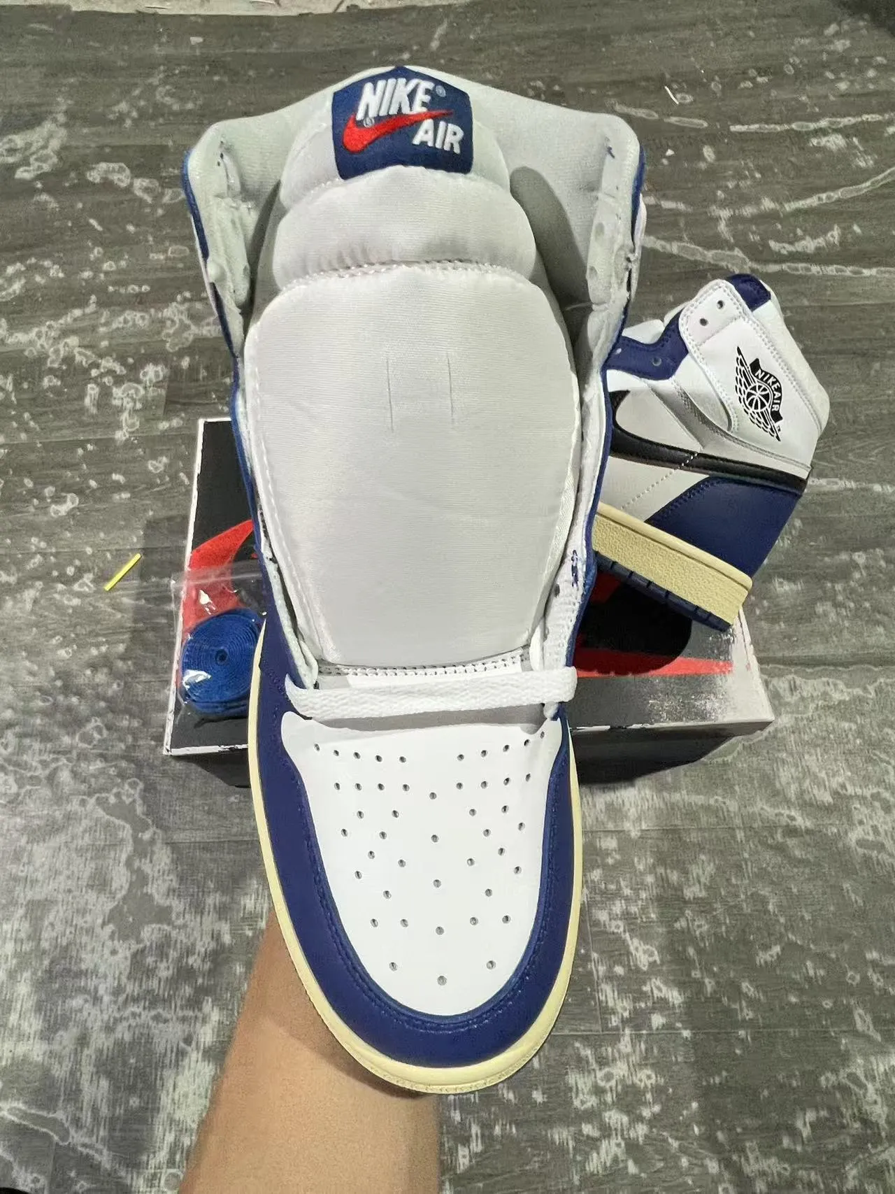 Air Jordan 1 White Navy High-Top Leather-Paneled Basketball Shoes 3