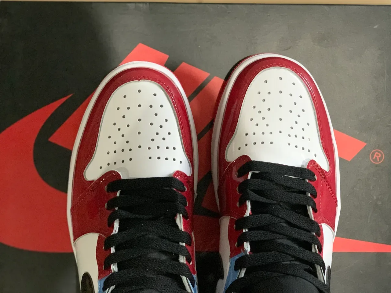 Air Jordan 1 White Red High-Top Patent Leather Accents Basketball Shoes 4