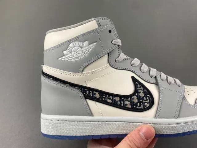 Air Jordan 1 x Dior Tênis de Basquete High-Top 3
