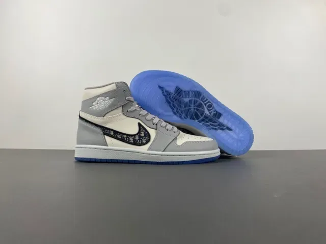Air Jordan 1 x Dior Tênis de Basquete High-Top 12