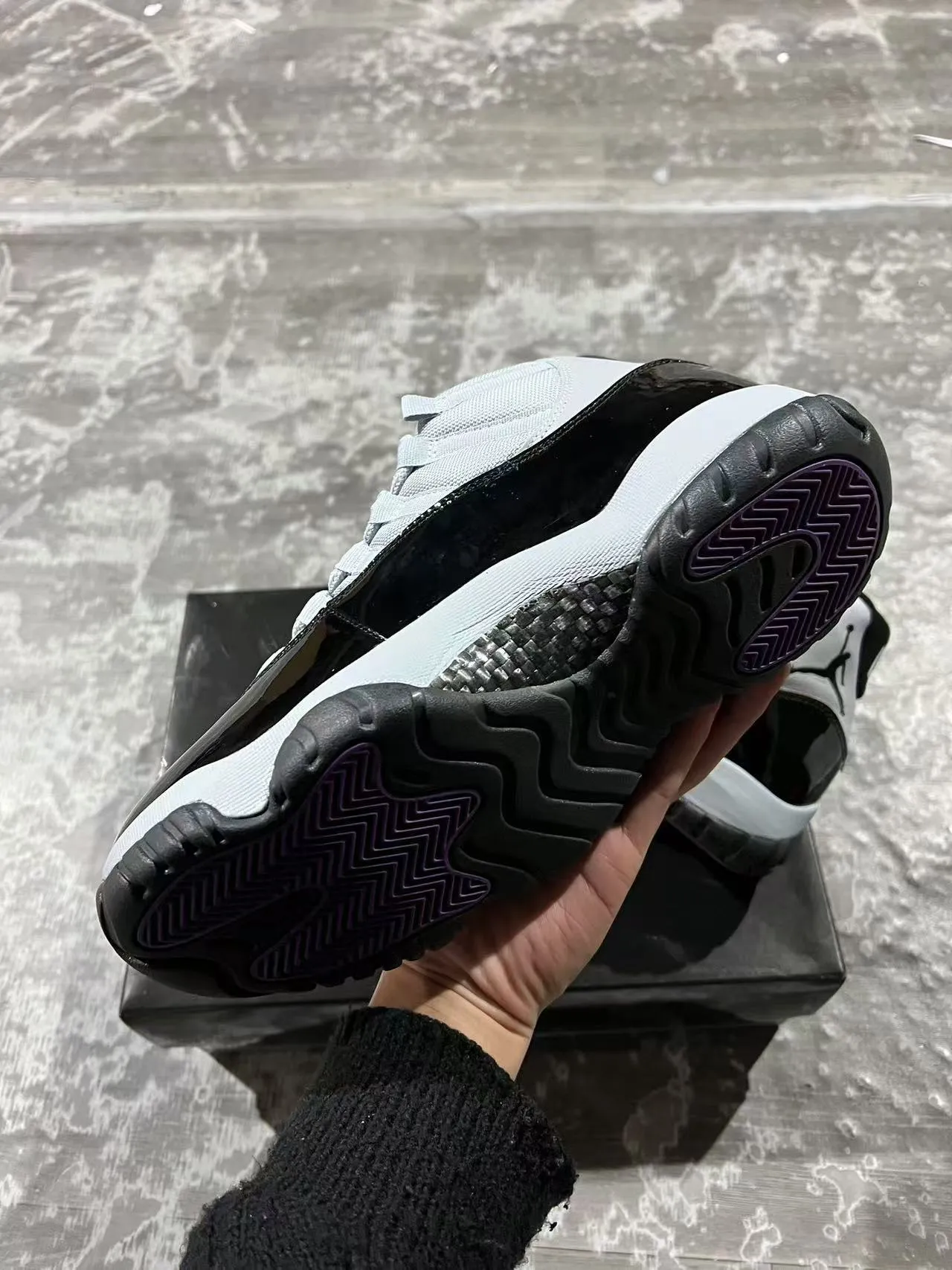 Air Jordan 11 Black Gray High-Top Patent Leather Mudguard Basketball Shoes 6