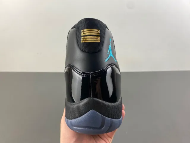 Air Jordan 11 Negro Cuero Patentado Icy Blue Zapatillas de Baloncesto 4