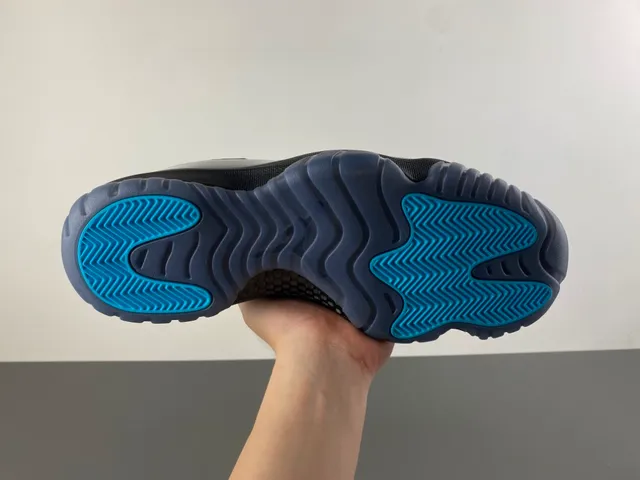 Air Jordan 11 Negro Cuero Patentado Icy Blue Zapatillas de Baloncesto 9