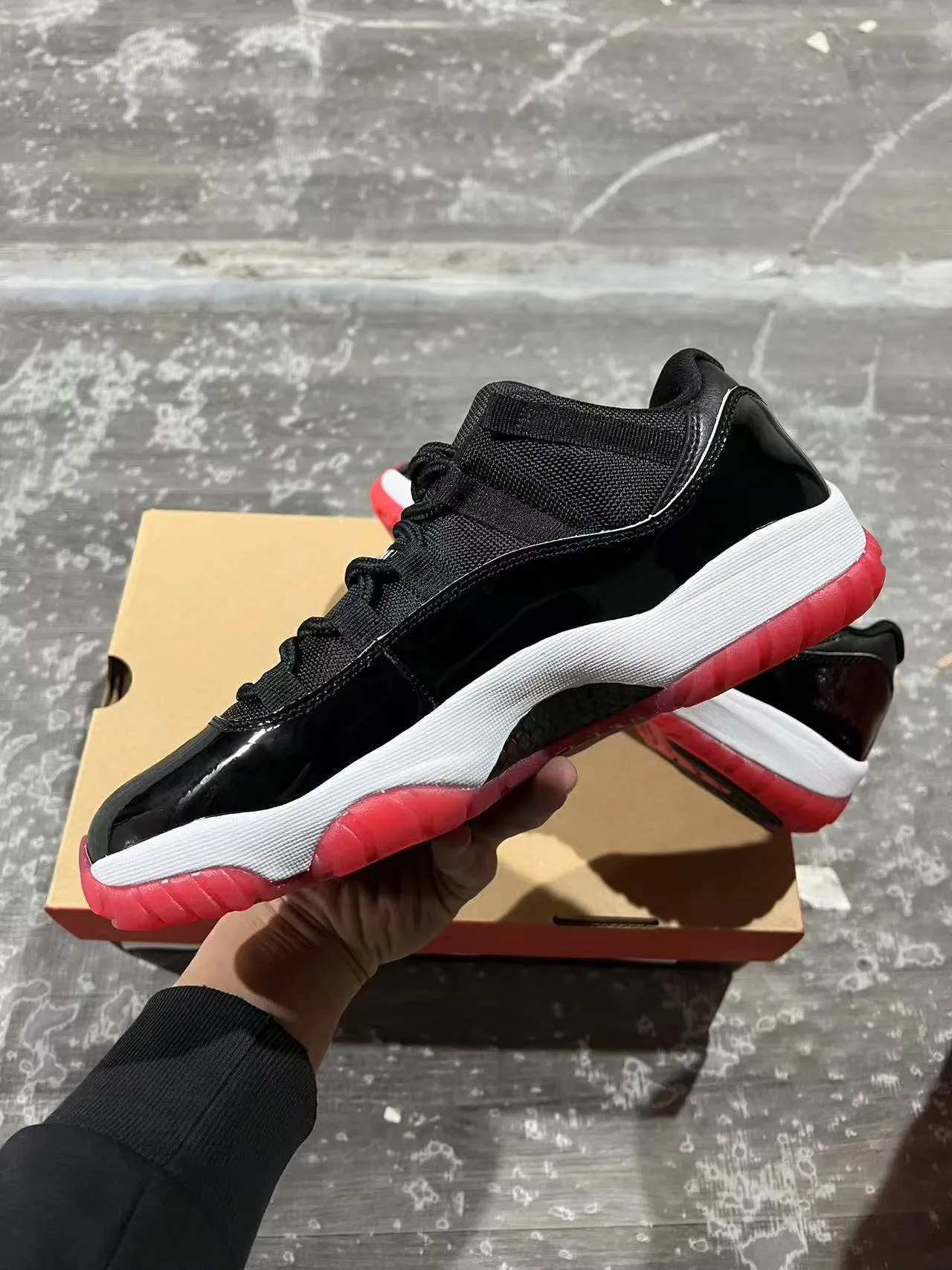 Air Jordan 11 Black White Red Basketball Shoes 5
