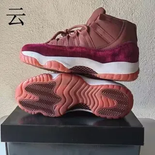 Air Jordan 11 Burdeos Veludo High-Top Tênis de Basquete