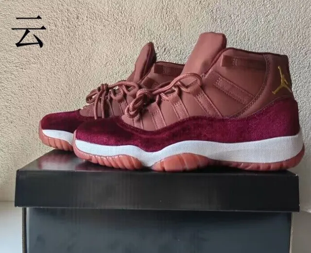 Air Jordan 11 Burdeos Veludo High-Top Tênis de Basquete 3