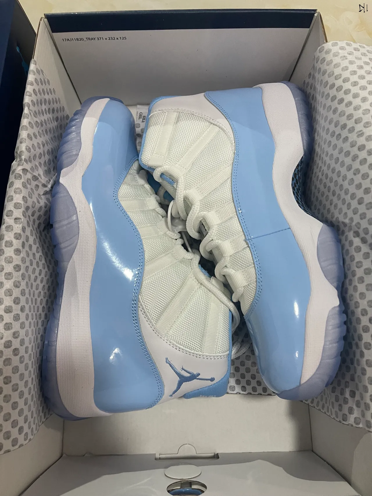 Air Jordan 11 White and Light Blue Patent Leather Basketball Shoes 7