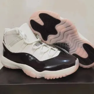 Air Jordan 11 Blanco Negro High-Top Cuero Patentado Cap de la Punta Zapatos de Baloncesto